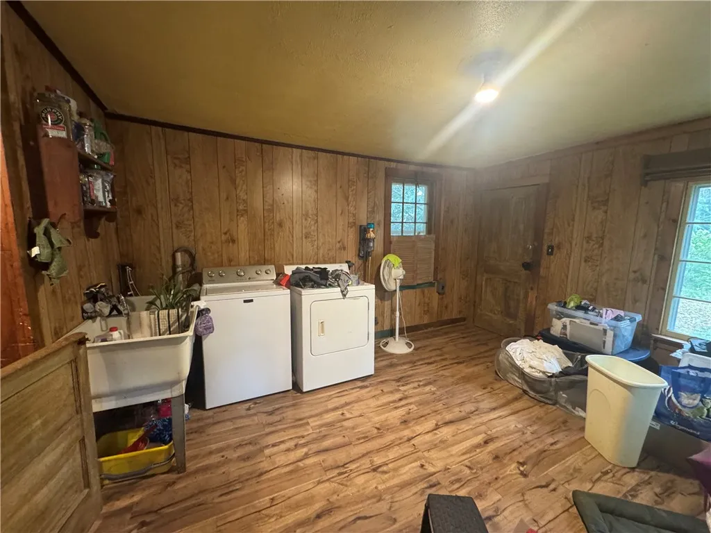 2146 Buffalo Street, Seneca, New York 14561, Seneca, New York 14561, 3 Bedroom Bedrooms, 8 Room Rooms,1 BathroomBathrooms,Residential,For Sale,2146 Buffalo Street, Seneca, New York 14561,0,R1722492
