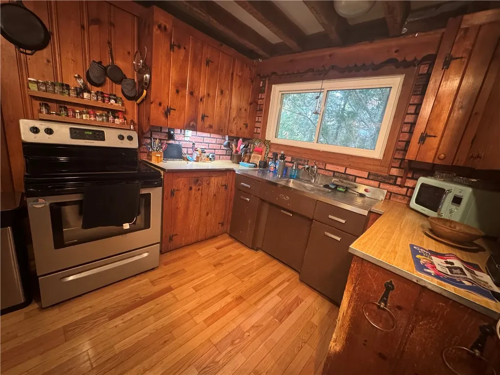2146 Buffalo Street, Seneca, New York 14561, Seneca, New York 14561, 3 Bedroom Bedrooms, 8 Room Rooms,1 BathroomBathrooms,Residential,For Sale,2146 Buffalo Street, Seneca, New York 14561,0,R1722492
