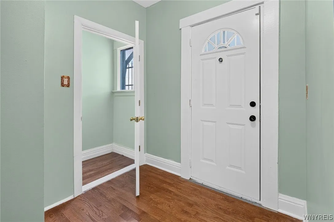 1274 Kensington Avenue, Buffalo, New York 14215, Buffalo, New York 14215, 3 Bedroom Bedrooms, 6 Room Rooms,1 BathroomBathrooms,Residential,For Sale,1274 Kensington Avenue, Buffalo, New York 14215,0,B1722517