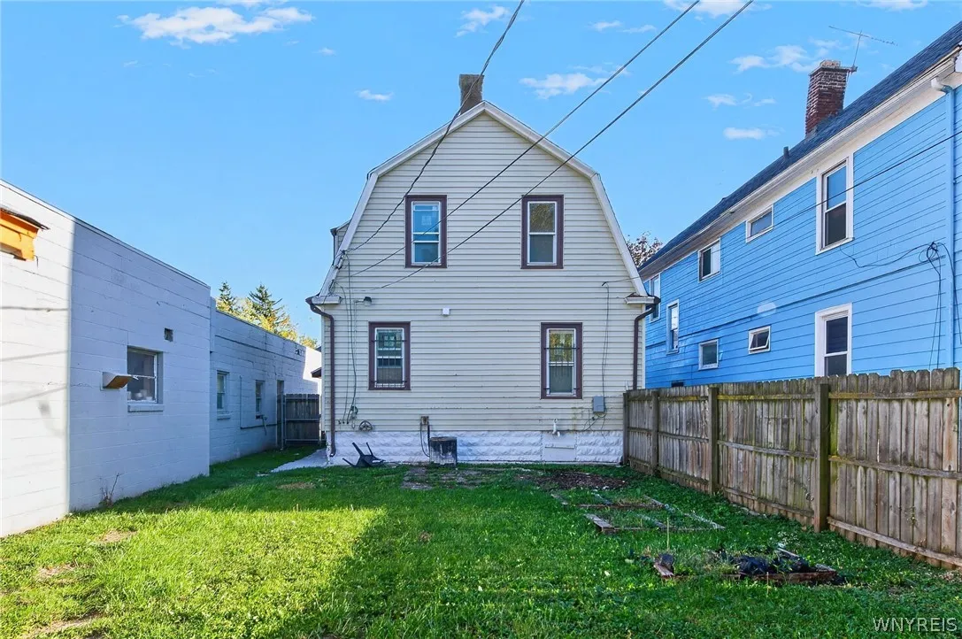 1274 Kensington Avenue, Buffalo, New York 14215, Buffalo, New York 14215, 3 Bedroom Bedrooms, 6 Room Rooms,1 BathroomBathrooms,Residential,For Sale,1274 Kensington Avenue, Buffalo, New York 14215,0,B1722517