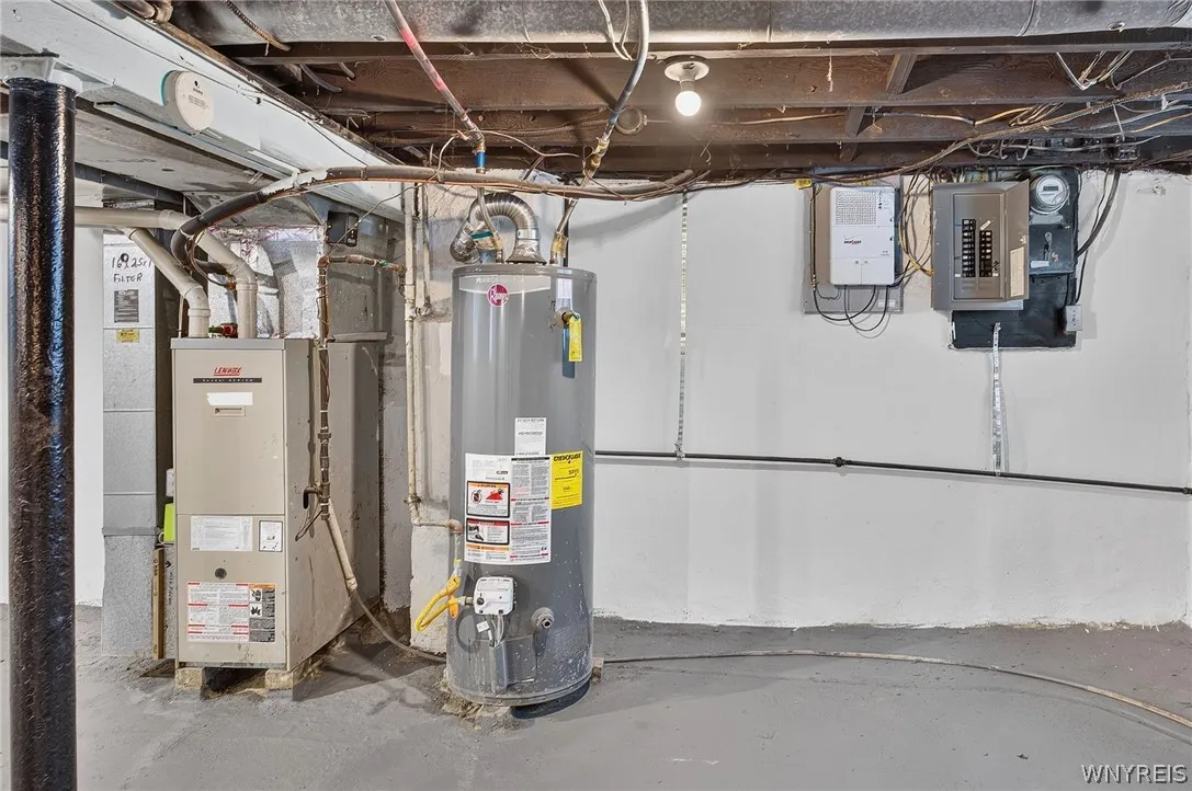 1274 Kensington Avenue, Buffalo, New York 14215, Buffalo, New York 14215, 3 Bedroom Bedrooms, 6 Room Rooms,1 BathroomBathrooms,Residential,For Sale,1274 Kensington Avenue, Buffalo, New York 14215,0,B1722517