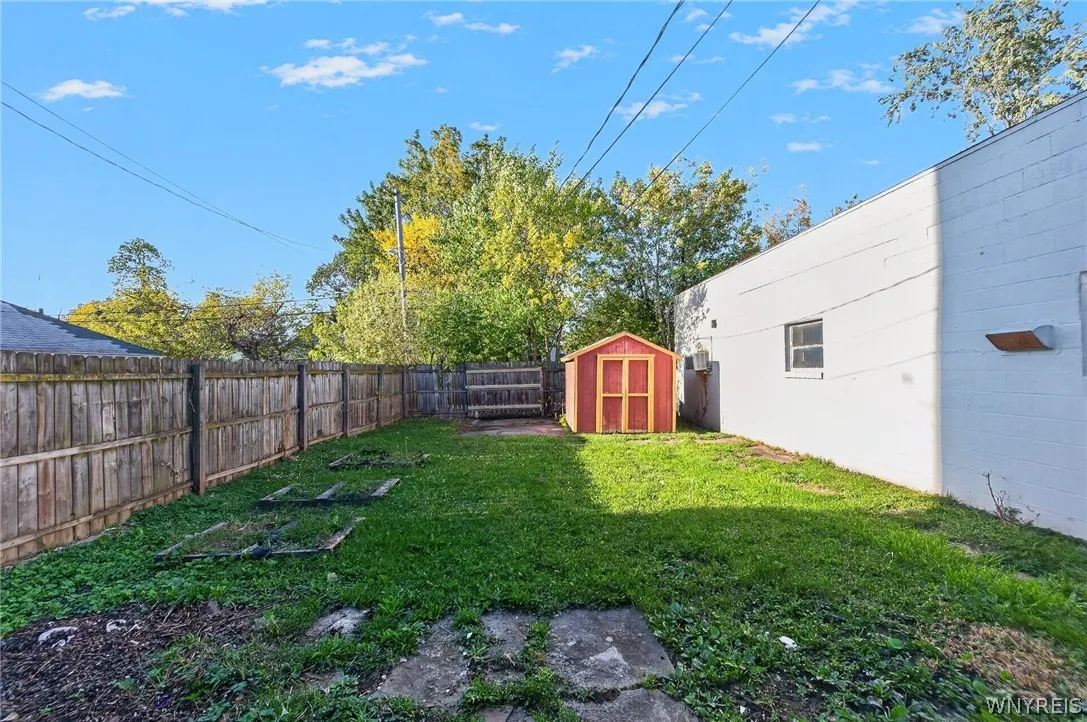 1274 Kensington Avenue, Buffalo, New York 14215, Buffalo, New York 14215, 3 Bedroom Bedrooms, 6 Room Rooms,1 BathroomBathrooms,Residential,For Sale,1274 Kensington Avenue, Buffalo, New York 14215,0,B1722517