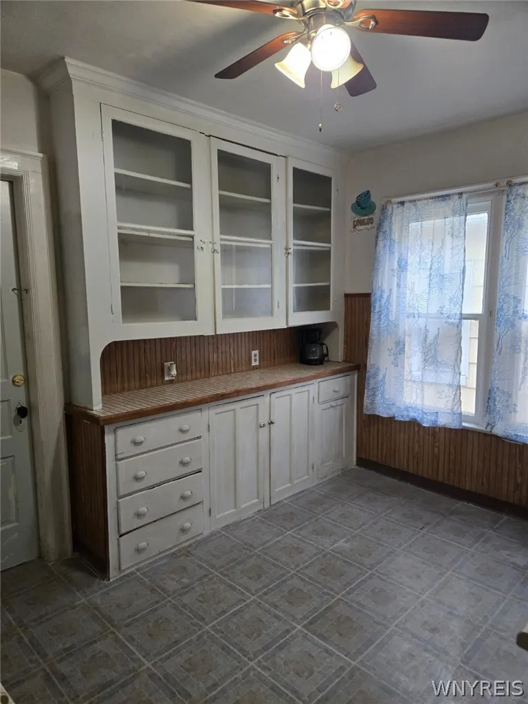 2259 South Park Avenue, Buffalo, New York 14220, Buffalo, New York 14220, 3 Bedroom Bedrooms, 5 Room Rooms,1 BathroomBathrooms,Residential Lease,For Rent,2259 South Park Avenue, Buffalo, New York 14220,0,B1722162