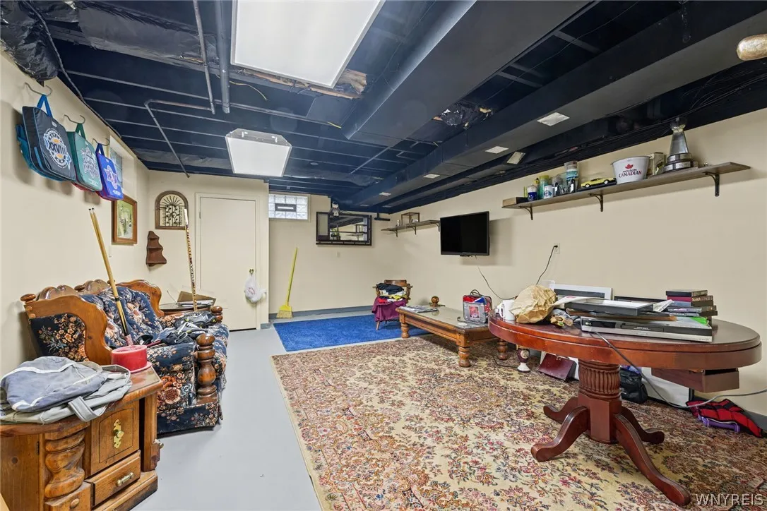 5354 Oakridge Drive, Hamburg, New York 14075, Hamburg, New York 14075, 4 Bedroom Bedrooms, 9 Room Rooms,2 BathroomBathrooms,Residential,For Sale,5354 Oakridge Drive, Hamburg, New York 14075,0,B1721432