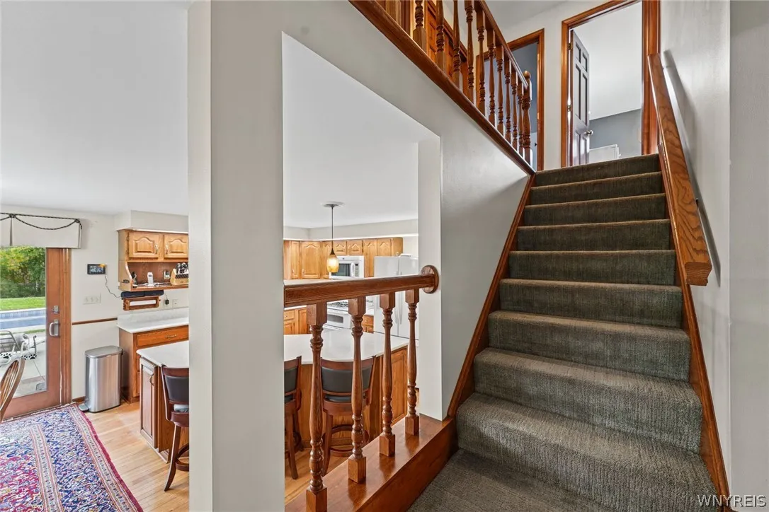 5354 Oakridge Drive, Hamburg, New York 14075, Hamburg, New York 14075, 4 Bedroom Bedrooms, 9 Room Rooms,2 BathroomBathrooms,Residential,For Sale,5354 Oakridge Drive, Hamburg, New York 14075,0,B1721432