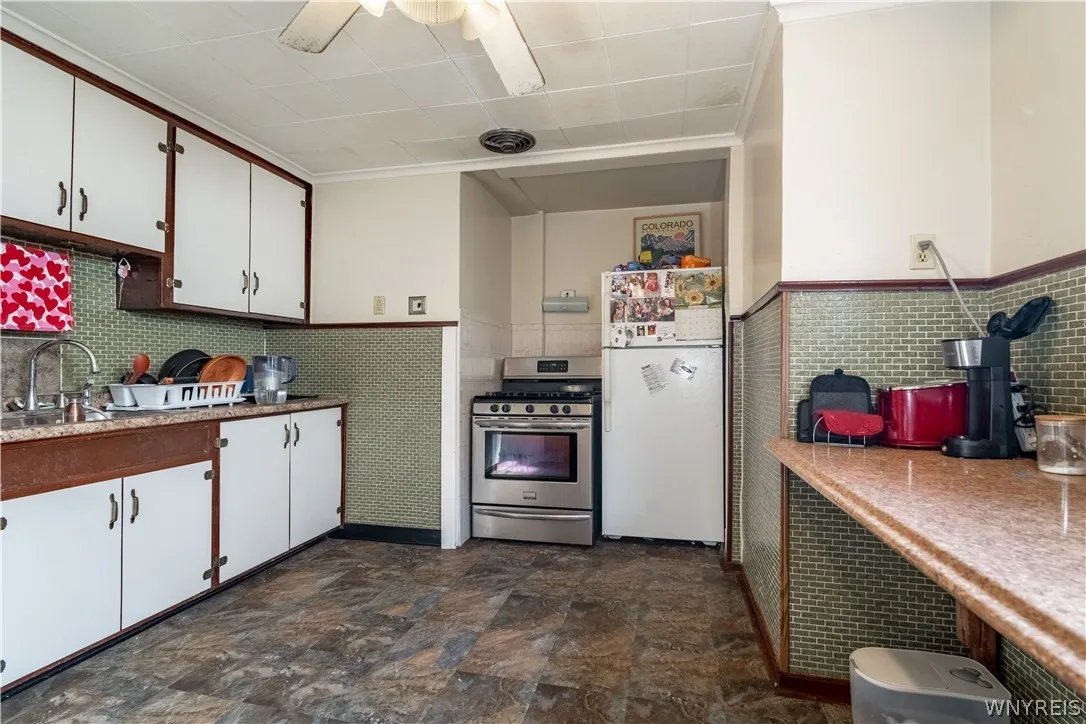 111 19th Street, Buffalo, New York 14213, Buffalo, New York 14213, 5 Bedroom Bedrooms, ,2 BathroomBathrooms,Residential,For Sale,111 19th Street, Buffalo, New York 14213,0,B1722430