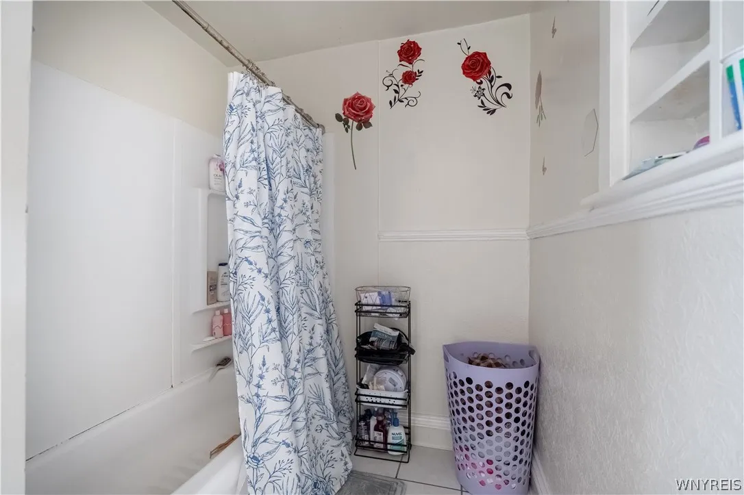 111 19th Street, Buffalo, New York 14213, Buffalo, New York 14213, 5 Bedroom Bedrooms, ,2 BathroomBathrooms,Residential,For Sale,111 19th Street, Buffalo, New York 14213,0,B1722430