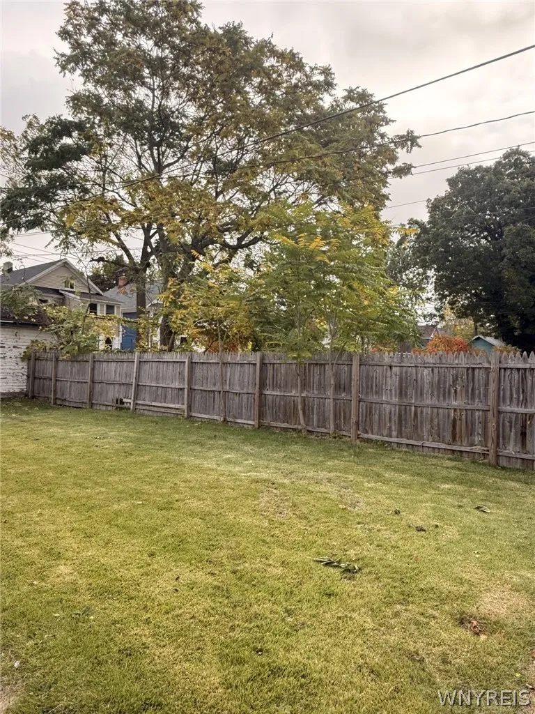 60 Lasalle Avenue, Buffalo, New York 14214, Buffalo, New York 14214, 3 Bedroom Bedrooms, 6 Room Rooms,1 BathroomBathrooms,Residential,For Sale,60 Lasalle Avenue, Buffalo, New York 14214,0,B1722550