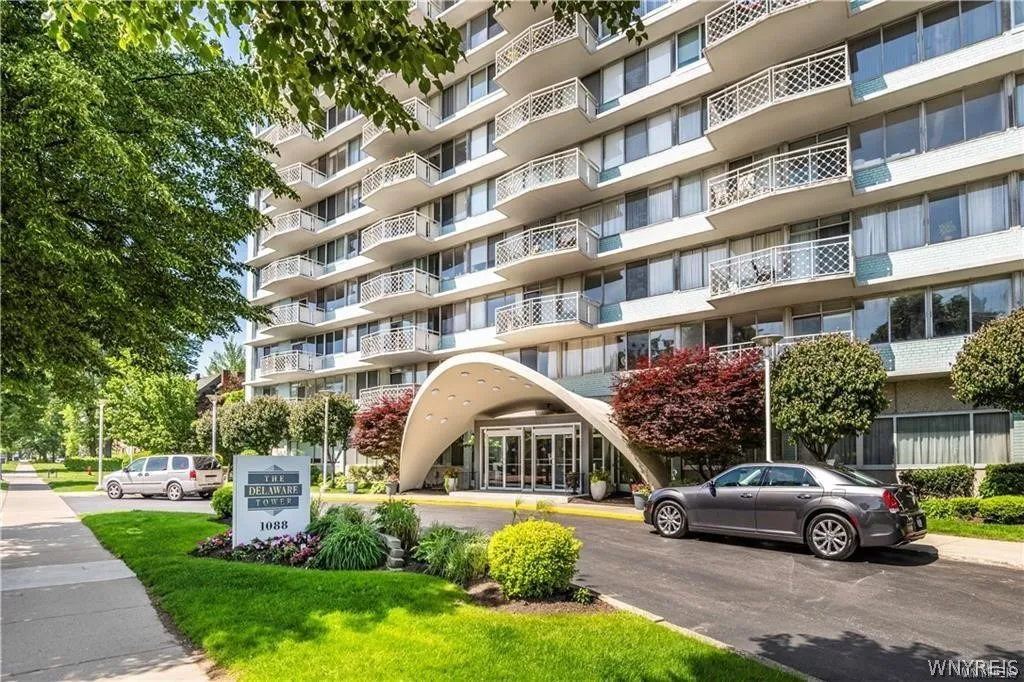 1088 Delaware Avenue 7b, Buffalo, New York 14209, Buffalo, New York 14209, 1 Bedroom Bedrooms, 4 Room Rooms,1 BathroomBathrooms,Residential,For Sale,1088 Delaware Avenue 7b, Buffalo, New York 14209,0,B1722569