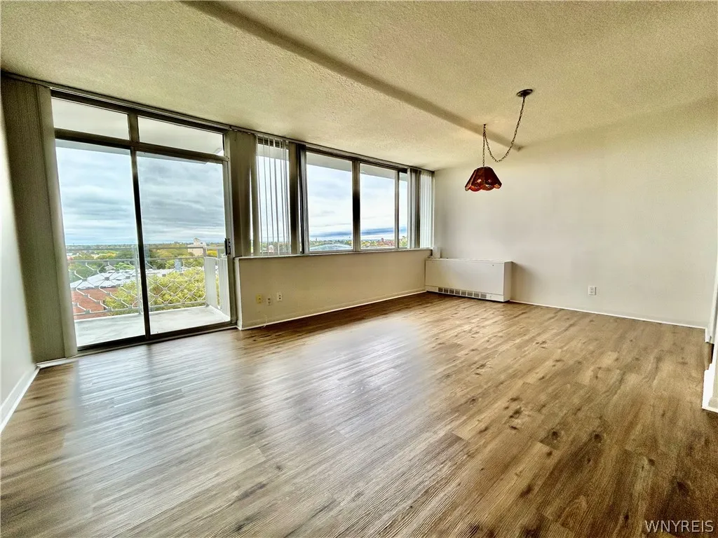 1088 Delaware Avenue 7b, Buffalo, New York 14209, Buffalo, New York 14209, 1 Bedroom Bedrooms, 4 Room Rooms,1 BathroomBathrooms,Residential,For Sale,1088 Delaware Avenue 7b, Buffalo, New York 14209,0,B1722569