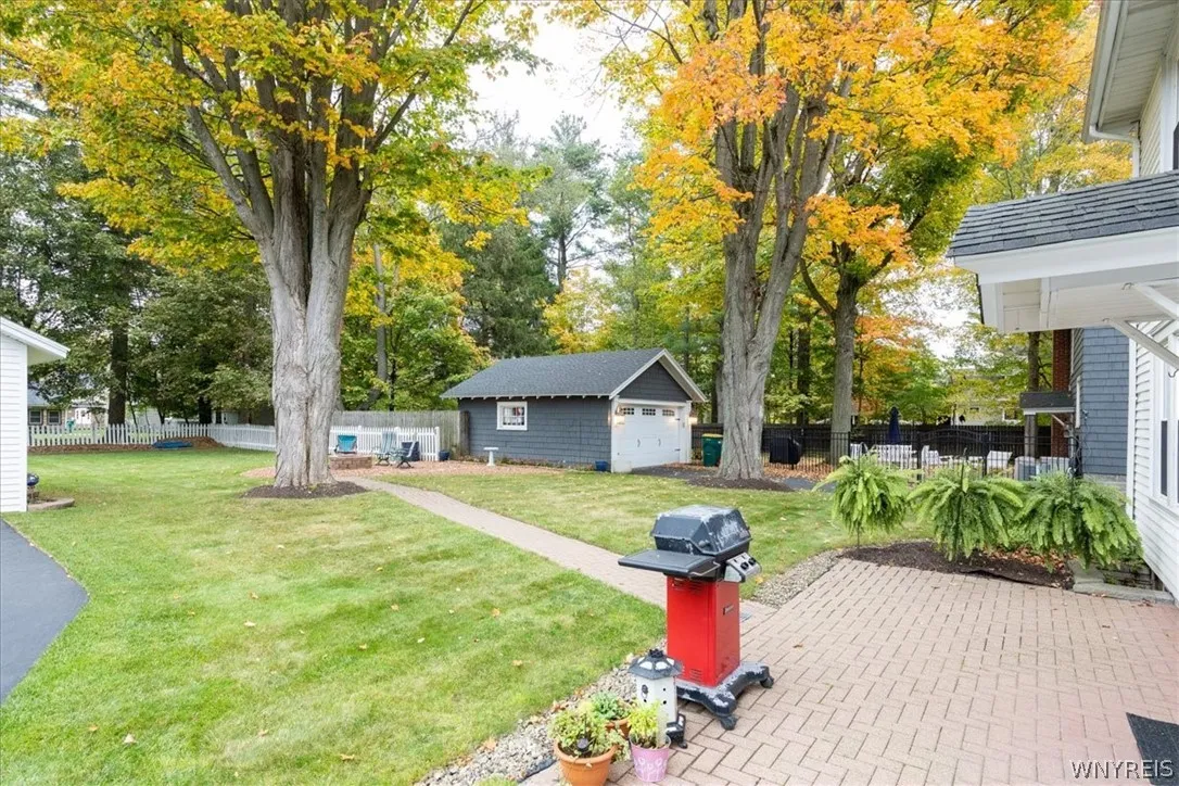 340 Girard Avenue, Aurora, New York 14052, Aurora, New York 14052, 3 Bedroom Bedrooms, 7 Room Rooms,1 BathroomBathrooms,Residential,For Sale,340 Girard Avenue, Aurora, New York 14052,0,B1722521
