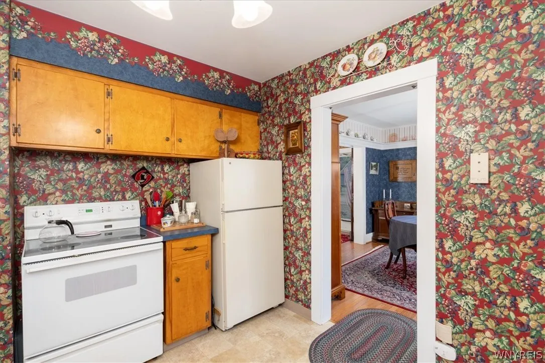 340 Girard Avenue, Aurora, New York 14052, Aurora, New York 14052, 3 Bedroom Bedrooms, 7 Room Rooms,1 BathroomBathrooms,Residential,For Sale,340 Girard Avenue, Aurora, New York 14052,0,B1722521