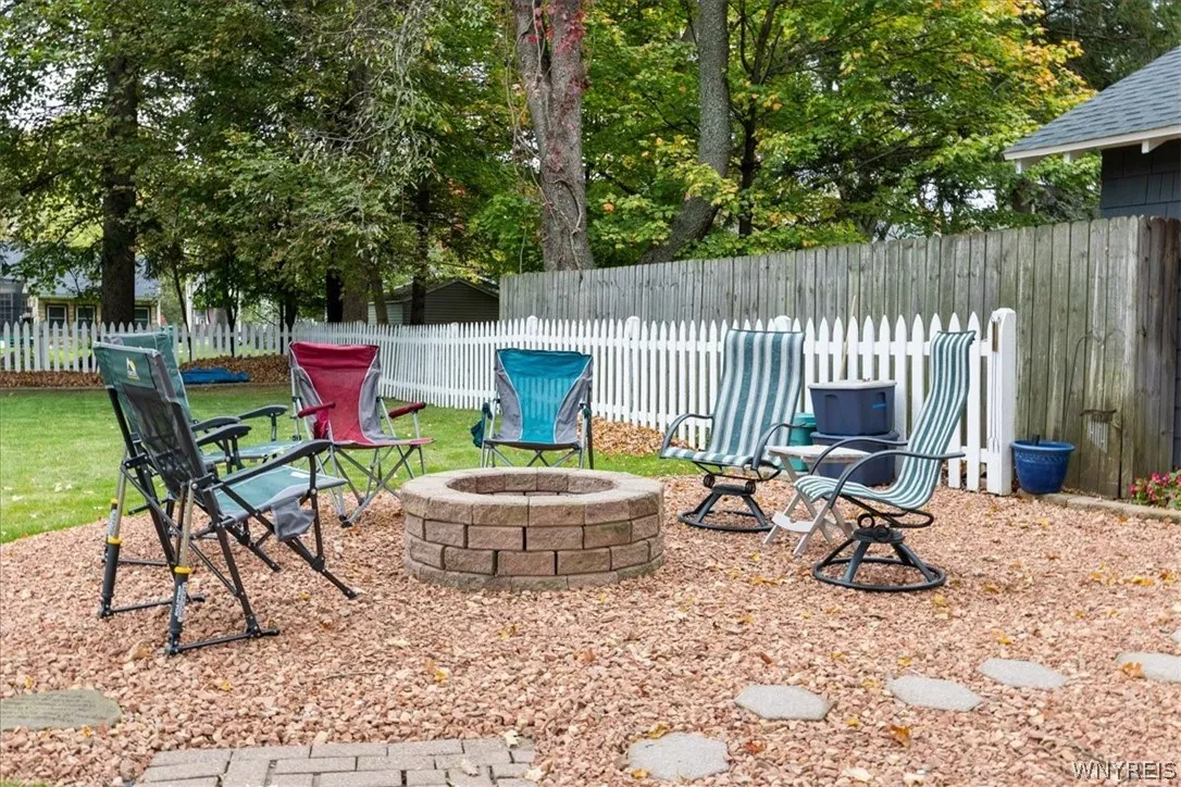 340 Girard Avenue, Aurora, New York 14052, Aurora, New York 14052, 3 Bedroom Bedrooms, 7 Room Rooms,1 BathroomBathrooms,Residential,For Sale,340 Girard Avenue, Aurora, New York 14052,0,B1722521