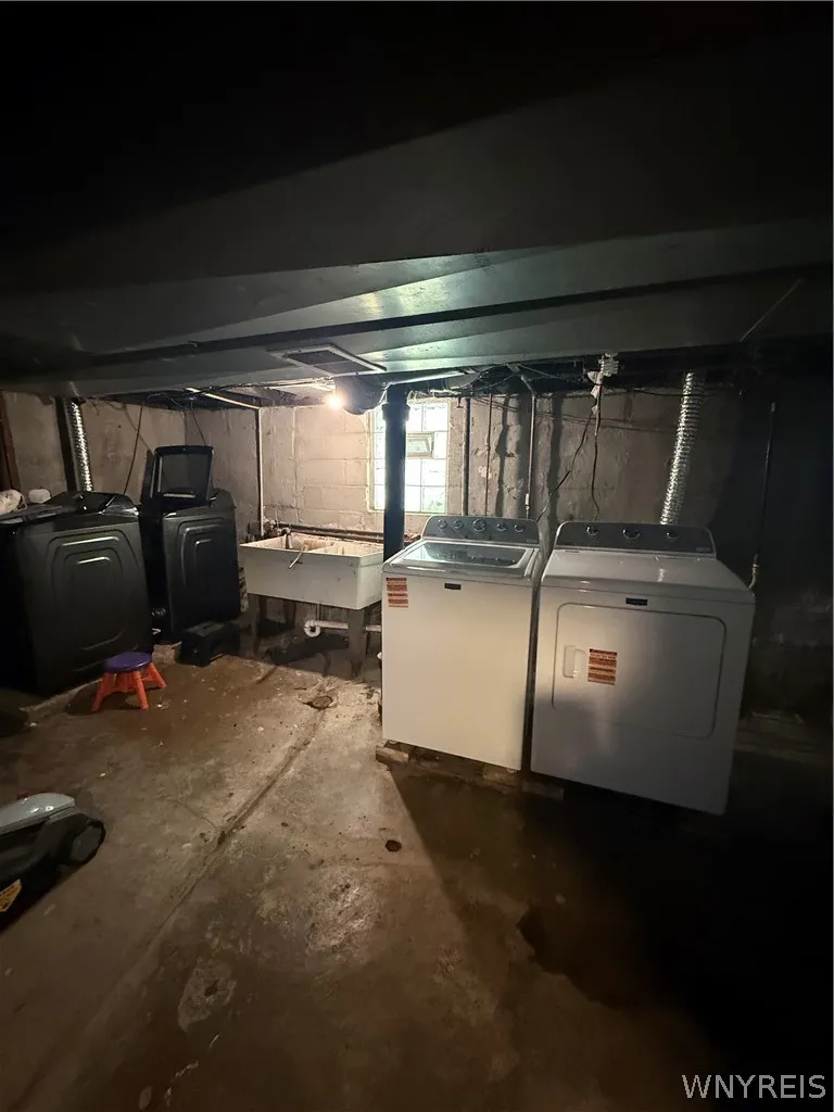 44 Hayden Street, Buffalo, New York 14210, Buffalo, New York 14210, 5 Bedroom Bedrooms, ,2 BathroomBathrooms,Residential,For Sale,44 Hayden Street, Buffalo, New York 14210,0,B1722023