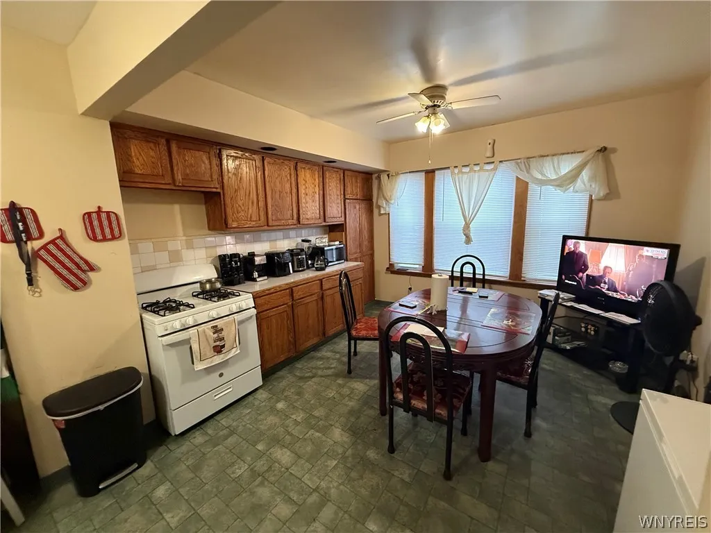 44 Hayden Street, Buffalo, New York 14210, Buffalo, New York 14210, 5 Bedroom Bedrooms, ,2 BathroomBathrooms,Residential,For Sale,44 Hayden Street, Buffalo, New York 14210,0,B1722023