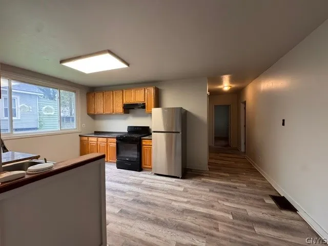 713 Kirkpatrick Street, Syracuse, New York 13208, Syracuse, New York 13208, 4 Bedroom Bedrooms, 6 Room Rooms,1 BathroomBathrooms,Residential Lease,For Rent,713 Kirkpatrick Street, Syracuse, New York 13208,0,S1722678