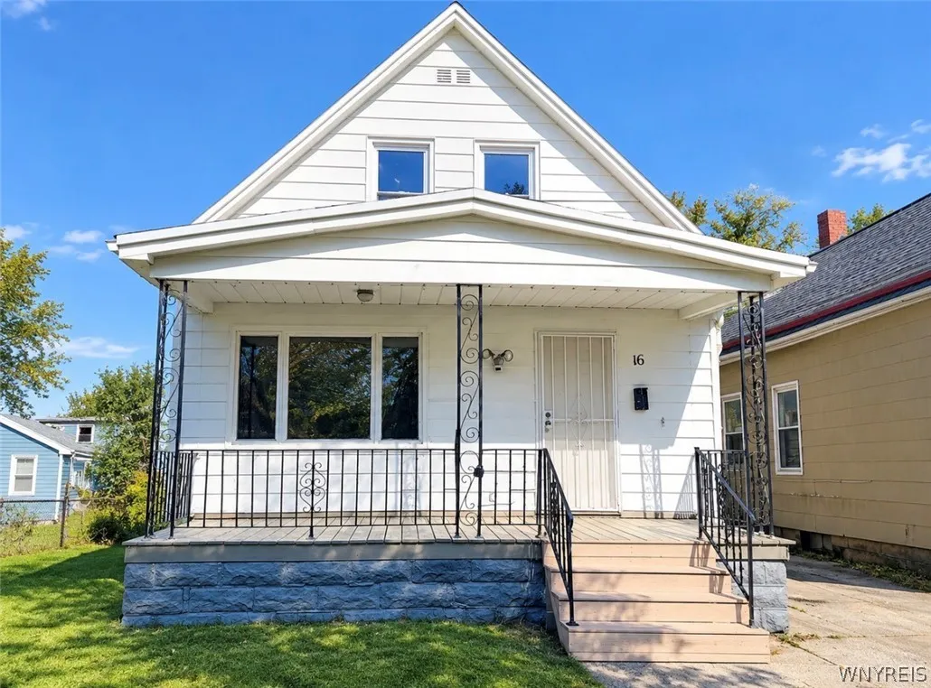 16 Alma Avenue 1, Buffalo, New York 14215, Buffalo, New York 14215, 3 Bedroom Bedrooms, 4 Room Rooms,1 BathroomBathrooms,Residential,For Sale,16 Alma Avenue 1, Buffalo, New York 14215,0,B1722528