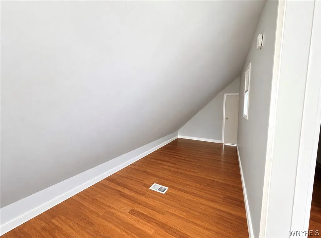 16 Alma Avenue 1, Buffalo, New York 14215, Buffalo, New York 14215, 3 Bedroom Bedrooms, 4 Room Rooms,1 BathroomBathrooms,Residential,For Sale,16 Alma Avenue 1, Buffalo, New York 14215,0,B1722528