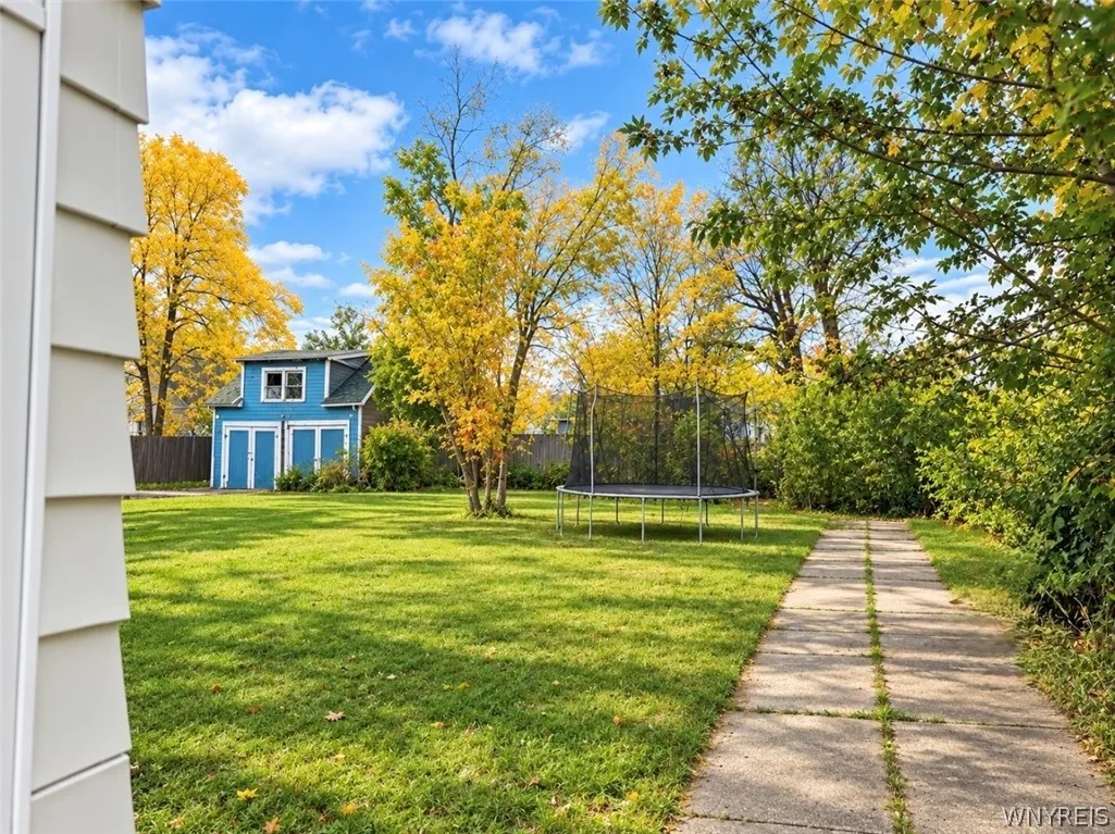 16 Alma Avenue 1, Buffalo, New York 14215, Buffalo, New York 14215, 3 Bedroom Bedrooms, 4 Room Rooms,1 BathroomBathrooms,Residential,For Sale,16 Alma Avenue 1, Buffalo, New York 14215,0,B1722528