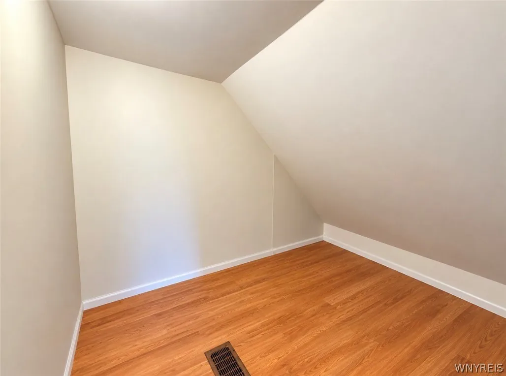 16 Alma Avenue 1, Buffalo, New York 14215, Buffalo, New York 14215, 3 Bedroom Bedrooms, 4 Room Rooms,1 BathroomBathrooms,Residential,For Sale,16 Alma Avenue 1, Buffalo, New York 14215,0,B1722528
