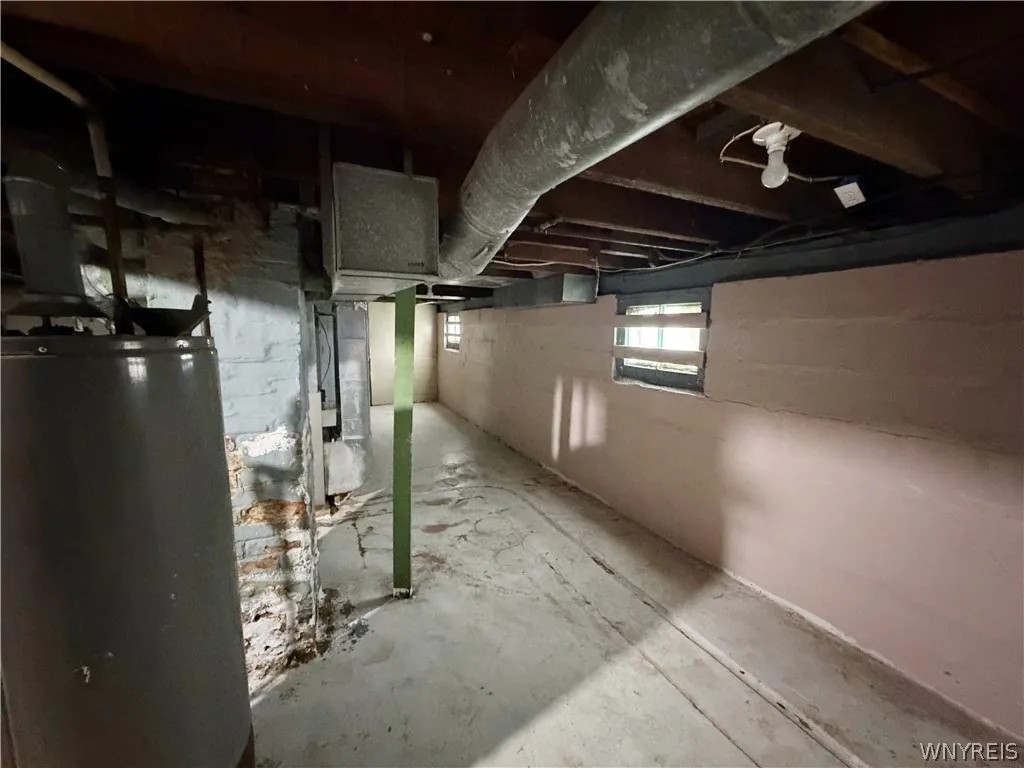 16 Alma Avenue 1, Buffalo, New York 14215, Buffalo, New York 14215, 3 Bedroom Bedrooms, 4 Room Rooms,1 BathroomBathrooms,Residential,For Sale,16 Alma Avenue 1, Buffalo, New York 14215,0,B1722528