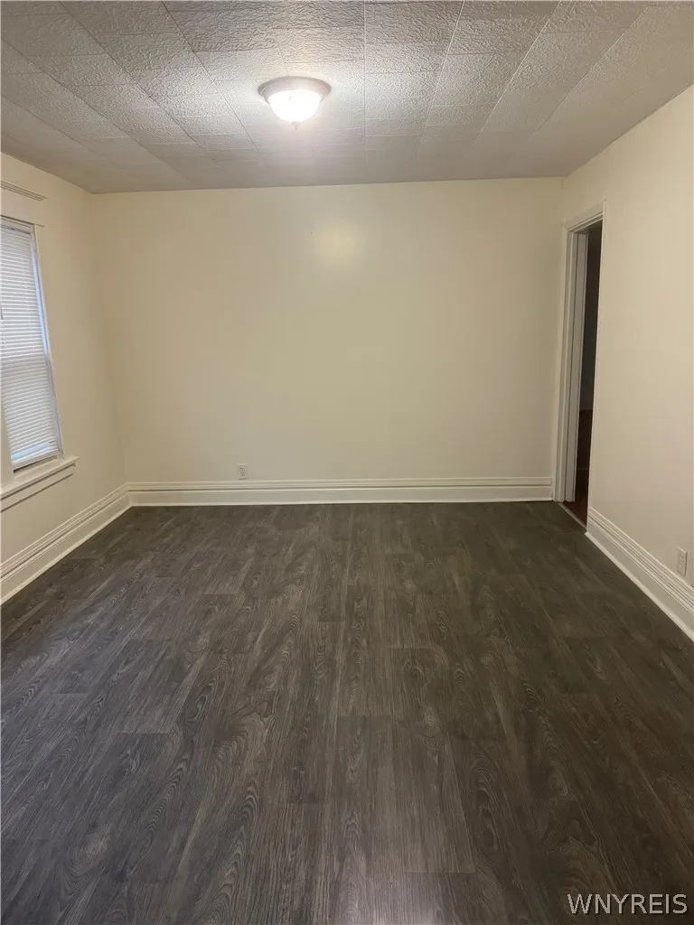 16 Burlington Avenue, Buffalo, New York 14215, Buffalo, New York 14215, 3 Bedroom Bedrooms, 6 Room Rooms,1 BathroomBathrooms,Residential Lease,For Rent,16 Burlington Avenue, Buffalo, New York 14215,0,B1721861