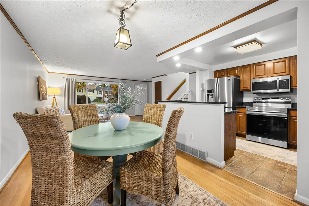 171 Willow Pond Way, Penfield, New York 14526, Penfield, New York 14526, 3 Bedroom Bedrooms, 8 Room Rooms,1 BathroomBathrooms,Residential,For Sale,171 Willow Pond Way, Penfield, New York 14526,0,R1722135