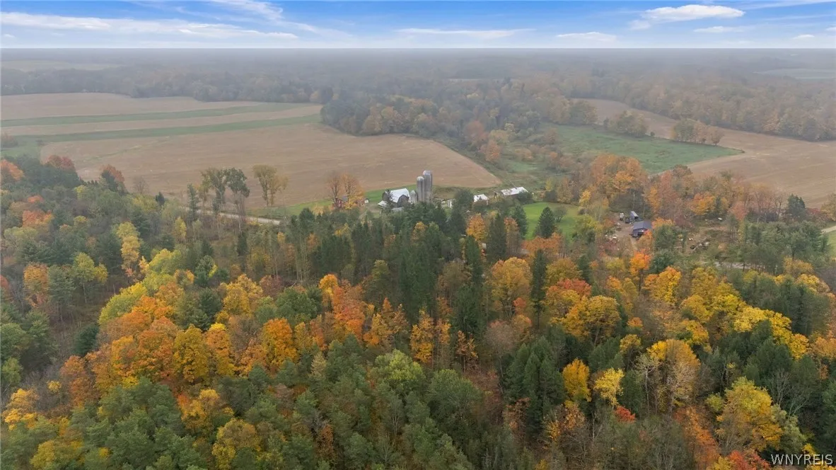 3864 Hollow Road, Orangeville, New York 14167, Orangeville, New York 14167, 3 Bedroom Bedrooms, 8 Room Rooms,3 BathroomBathrooms,Residential,For Sale,3864 Hollow Road, Orangeville, New York 14167,0,B1722684