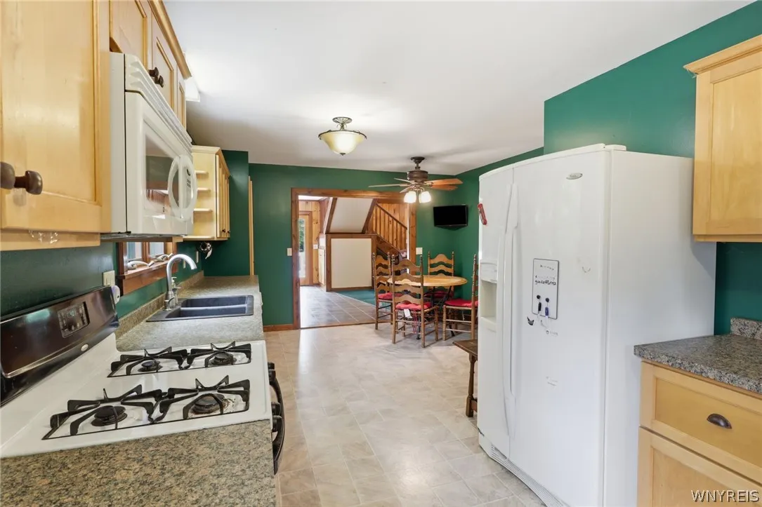 3864 Hollow Road, Orangeville, New York 14167, Orangeville, New York 14167, 3 Bedroom Bedrooms, 8 Room Rooms,3 BathroomBathrooms,Residential,For Sale,3864 Hollow Road, Orangeville, New York 14167,0,B1722684