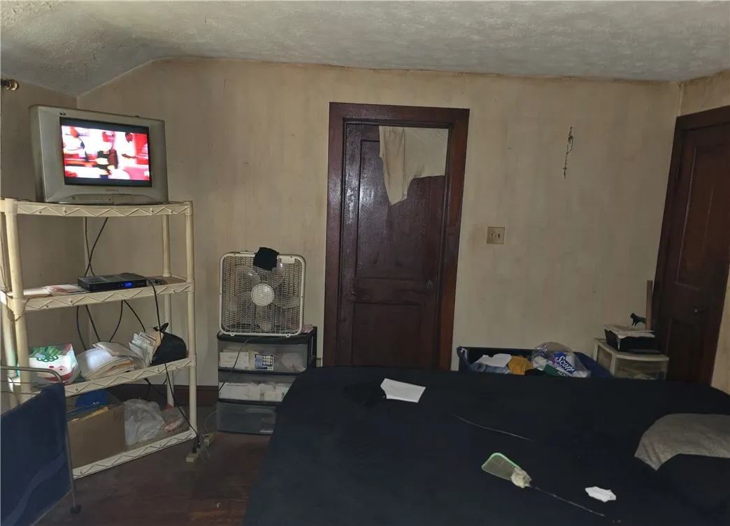 18 Costar Street, Rochester, New York 14608, Rochester, New York 14608, 2 Bedroom Bedrooms, 5 Room Rooms,1 BathroomBathrooms,Residential,For Sale,18 Costar Street, Rochester, New York 14608,0,R1722314