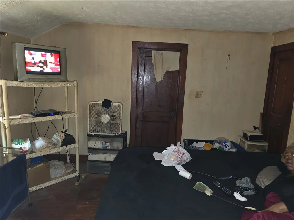 18 Costar Street, Rochester, New York 14608, Rochester, New York 14608, 2 Bedroom Bedrooms, 5 Room Rooms,1 BathroomBathrooms,Residential,For Sale,18 Costar Street, Rochester, New York 14608,0,R1722314