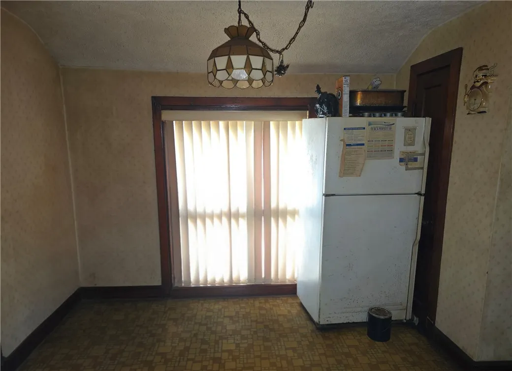 18 Costar Street, Rochester, New York 14608, Rochester, New York 14608, 2 Bedroom Bedrooms, 5 Room Rooms,1 BathroomBathrooms,Residential,For Sale,18 Costar Street, Rochester, New York 14608,0,R1722314