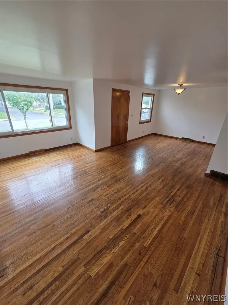 164 Camden Avenue, Buffalo, New York 14216, Buffalo, New York 14216, 6 Bedroom Bedrooms, ,2 BathroomBathrooms,Residential,For Sale,164 Camden Avenue, Buffalo, New York 14216,0,B1722500