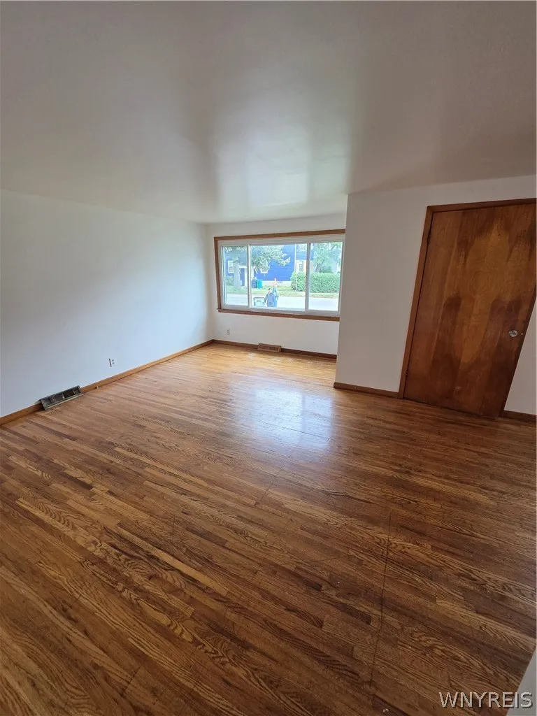 164 Camden Avenue, Buffalo, New York 14216, Buffalo, New York 14216, 6 Bedroom Bedrooms, ,2 BathroomBathrooms,Residential,For Sale,164 Camden Avenue, Buffalo, New York 14216,0,B1722500