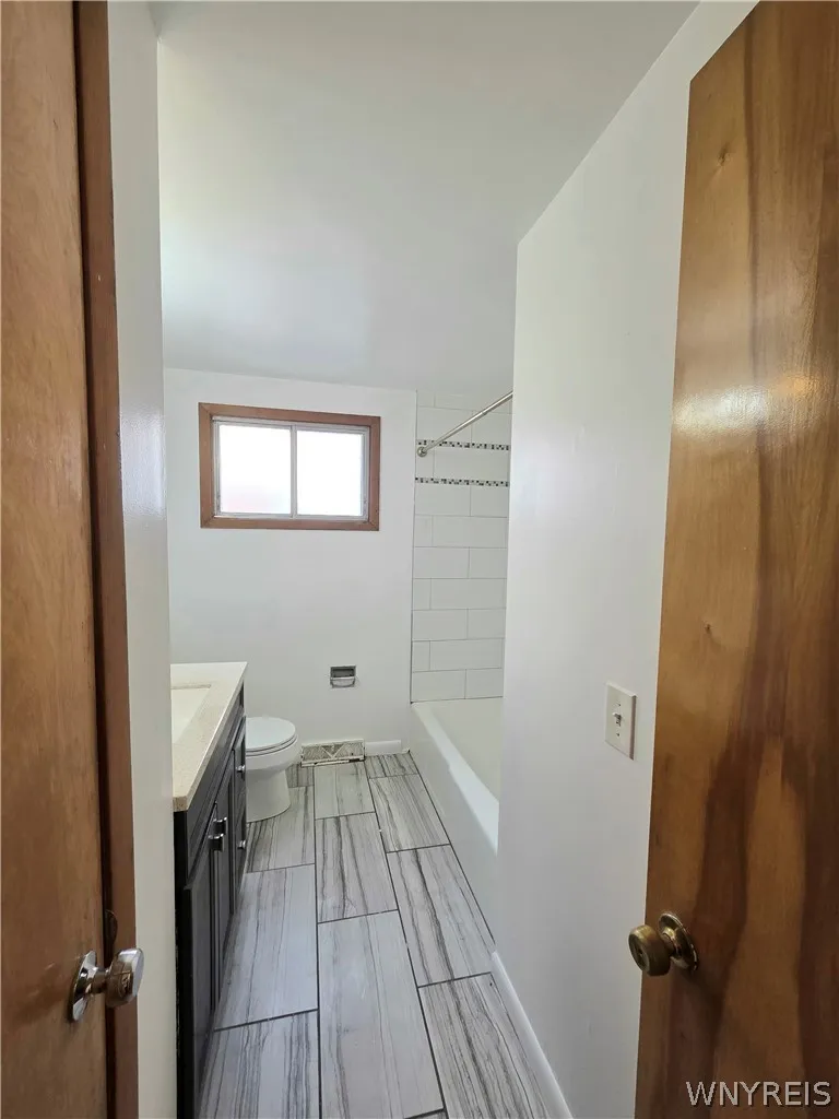 164 Camden Avenue, Buffalo, New York 14216, Buffalo, New York 14216, 6 Bedroom Bedrooms, ,2 BathroomBathrooms,Residential,For Sale,164 Camden Avenue, Buffalo, New York 14216,0,B1722500