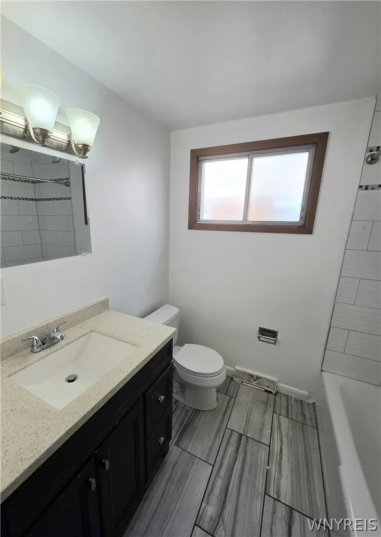 164 Camden Avenue, Buffalo, New York 14216, Buffalo, New York 14216, 6 Bedroom Bedrooms, ,2 BathroomBathrooms,Residential,For Sale,164 Camden Avenue, Buffalo, New York 14216,0,B1722500