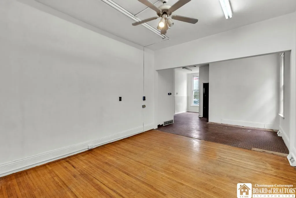 868 Main Street, Buffalo, New York 14202, Buffalo, New York 14202, 4 Bedroom Bedrooms, ,2 BathroomBathrooms,Residential,For Sale,868 Main Street, Buffalo, New York 14202,0,R1722728