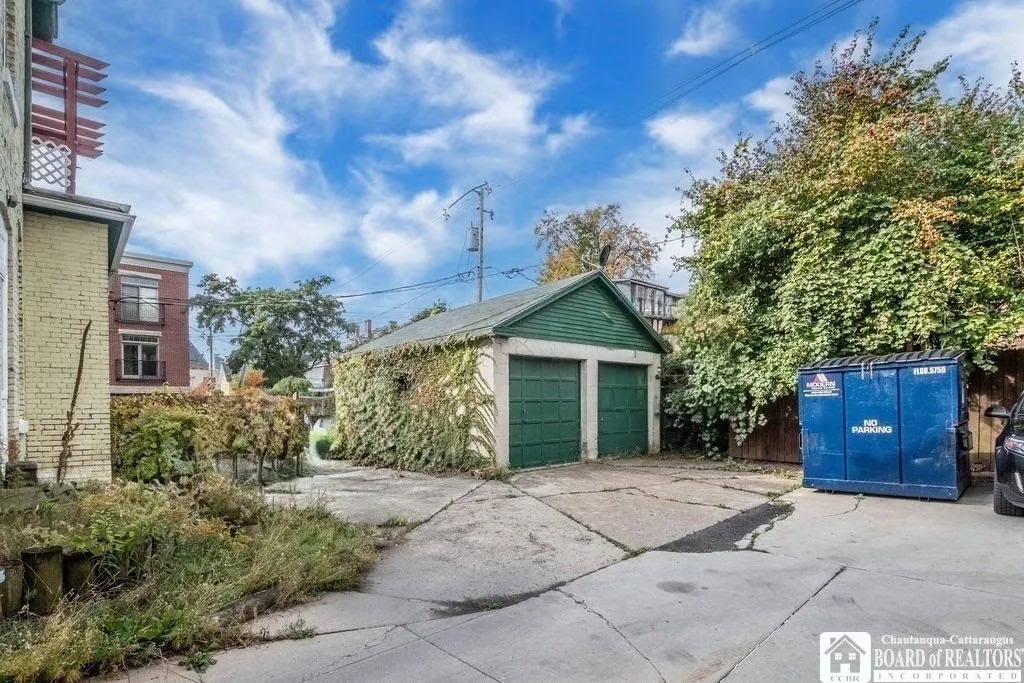 868 Main Street, Buffalo, New York 14202, Buffalo, New York 14202, 4 Bedroom Bedrooms, ,2 BathroomBathrooms,Residential,For Sale,868 Main Street, Buffalo, New York 14202,0,R1722728