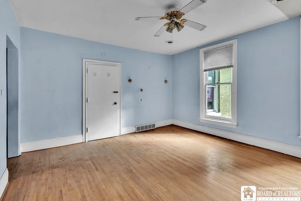 868 Main Street, Buffalo, New York 14202, Buffalo, New York 14202, 4 Bedroom Bedrooms, ,2 BathroomBathrooms,Residential,For Sale,868 Main Street, Buffalo, New York 14202,0,R1722728