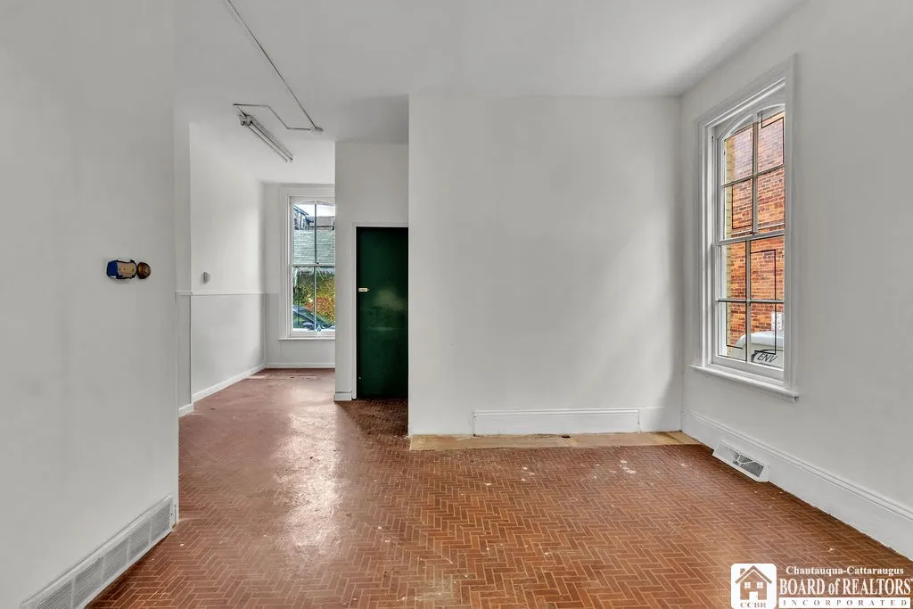 868 Main Street, Buffalo, New York 14202, Buffalo, New York 14202, 4 Bedroom Bedrooms, ,2 BathroomBathrooms,Residential,For Sale,868 Main Street, Buffalo, New York 14202,0,R1722728