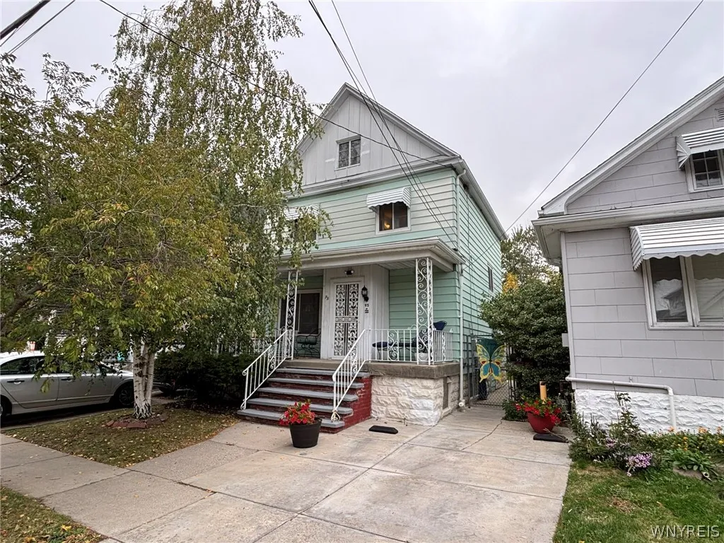 95 Eckhert Street, Buffalo, New York 14207, Buffalo, New York 14207, 4 Bedroom Bedrooms, ,2 BathroomBathrooms,Residential,For Sale,95 Eckhert Street, Buffalo, New York 14207,0,B1722485 95 Eckhert Street, Buffalo, New York 14207, Buffalo, New York 14207, 4 Bedroom Bedrooms, ,2 BathroomBathrooms,Residential,For Sale,95 Eckhert Street, Buffalo, New York 14207,0,B1722485