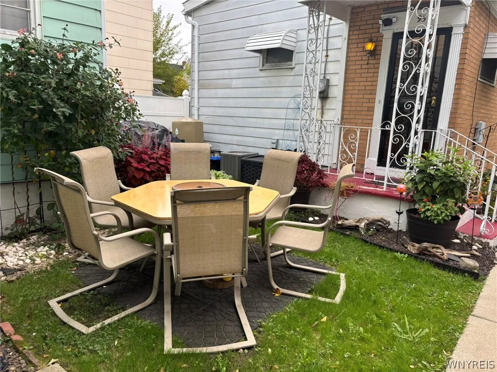 95 Eckhert Street, Buffalo, New York 14207, Buffalo, New York 14207, 4 Bedroom Bedrooms, ,2 BathroomBathrooms,Residential,For Sale,95 Eckhert Street, Buffalo, New York 14207,0,B1722485