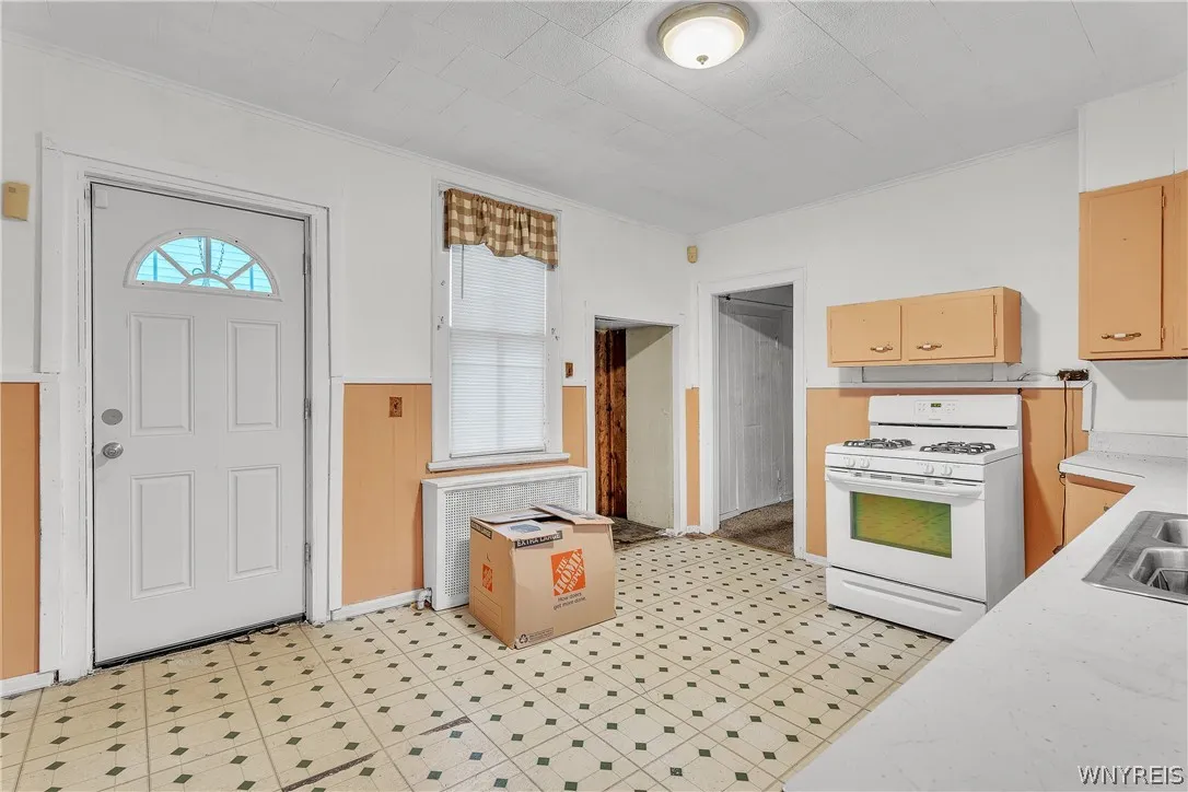 487 Northampton Street, Buffalo, New York 14208, Buffalo, New York 14208, 3 Bedroom Bedrooms, 7 Room Rooms,1 BathroomBathrooms,Residential,For Sale,487 Northampton Street, Buffalo, New York 14208,0,B1722267