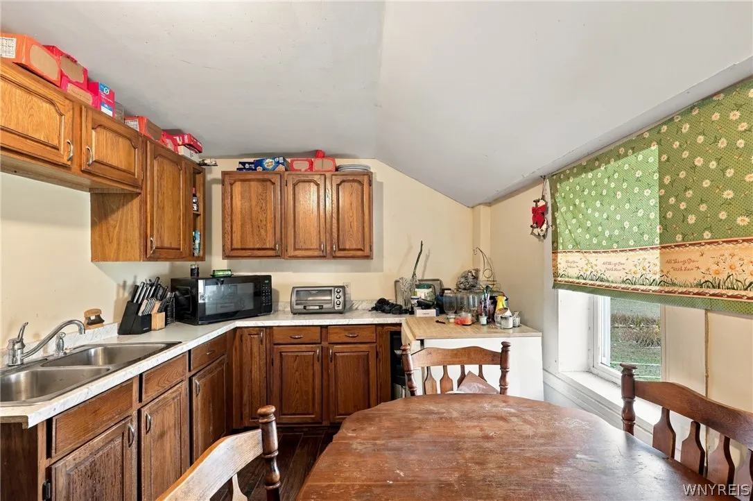 11649 Genesee Street, Alden, New York 14004, Alden, New York 14004, 5 Bedroom Bedrooms, ,Multi Family,For Sale,11649 Genesee Street, Alden, New York 14004,0,B1722815