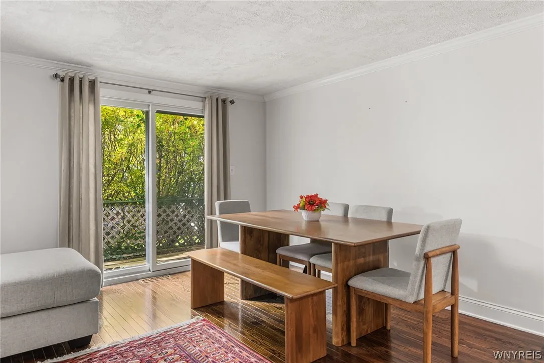 216 Summer Street 6, Buffalo, New York 14222, Buffalo, New York 14222, 2 Bedroom Bedrooms, 5 Room Rooms,1 BathroomBathrooms,Residential,For Sale,216 Summer Street 6, Buffalo, New York 14222,0,B1722808
