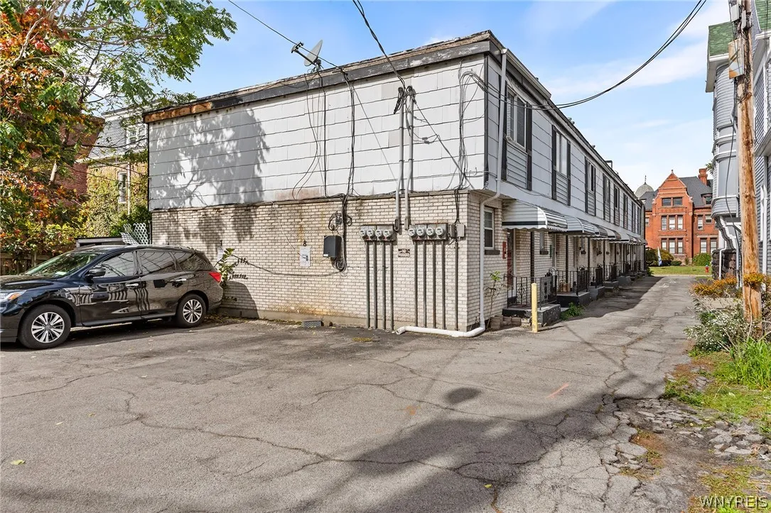216 Summer Street 6, Buffalo, New York 14222, Buffalo, New York 14222, 2 Bedroom Bedrooms, 5 Room Rooms,1 BathroomBathrooms,Residential,For Sale,216 Summer Street 6, Buffalo, New York 14222,0,B1722808