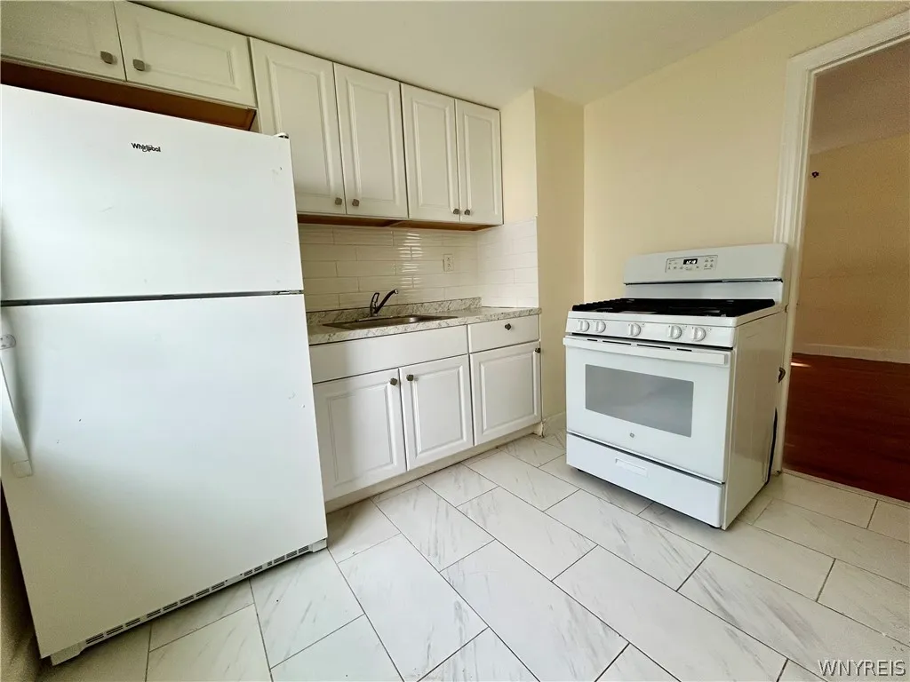 125 Wyoming Avenue, Buffalo, New York 14215, Buffalo, New York 14215, 4 Bedroom Bedrooms, ,2 BathroomBathrooms,Residential,For Sale,125 Wyoming Avenue, Buffalo, New York 14215,0,B1722698