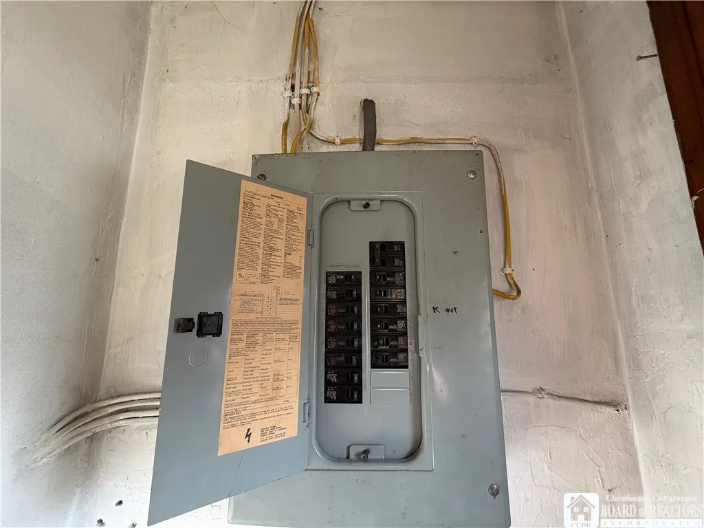 38 Lewis Street, Buffalo, New York 14206, Buffalo, New York 14206, 3 Bedroom Bedrooms, 7 Room Rooms,1 BathroomBathrooms,Residential,For Sale,38 Lewis Street, Buffalo, New York 14206,0,R1722882