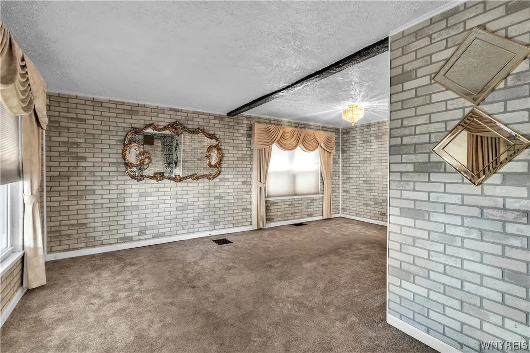 1289 Kensington Avenue, Buffalo, New York 14215, Buffalo, New York 14215, 4 Bedroom Bedrooms, 7 Room Rooms,2 BathroomBathrooms,Residential,For Sale,1289 Kensington Avenue, Buffalo, New York 14215,0,B1722182