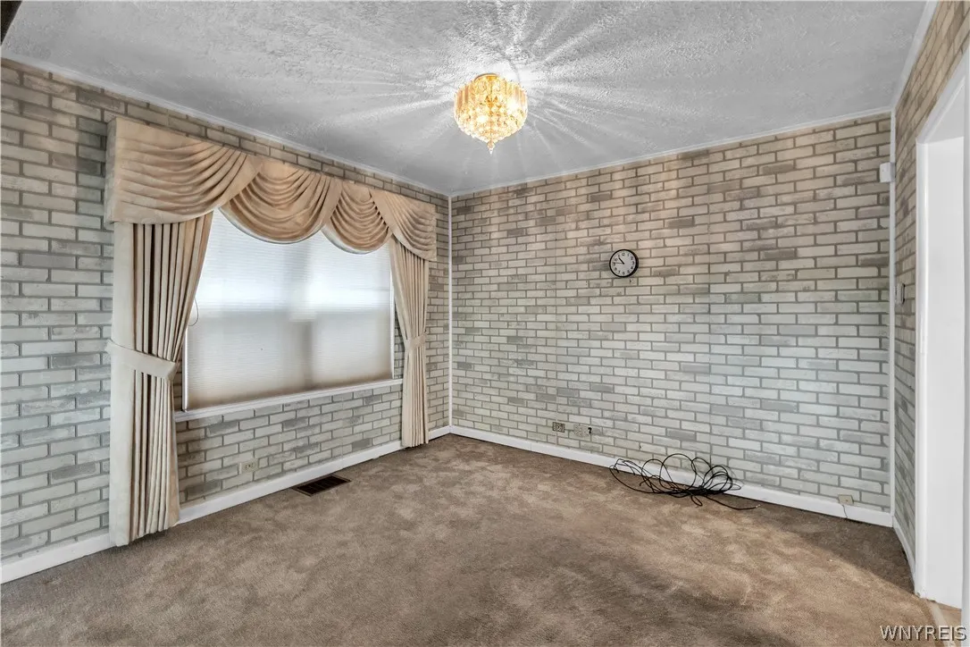 1289 Kensington Avenue, Buffalo, New York 14215, Buffalo, New York 14215, 4 Bedroom Bedrooms, 7 Room Rooms,2 BathroomBathrooms,Residential,For Sale,1289 Kensington Avenue, Buffalo, New York 14215,0,B1722182